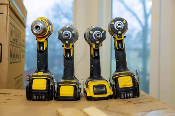 Les outils électroportatifs sans fil sont-ils vraiment plus pratiques ?